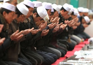 Muslim China berdoa jama'ah